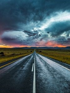 Обложка книги Большая дорога нас зовёт