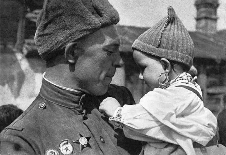 Обложка книги Назад в СССР (воспоминания очевидца), часть пятая - отрочество