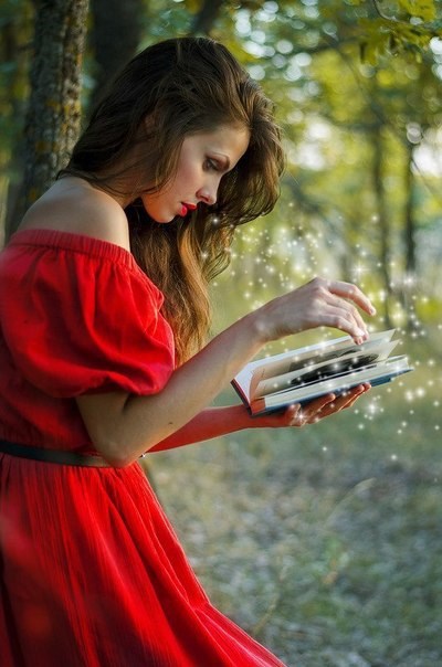 Обложка книги Девочка примерная