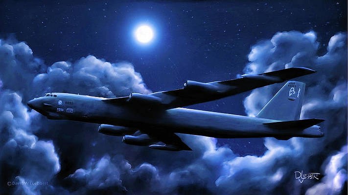 Обложка книги Бомбардировщик и Луна (Bomber`s Moon).