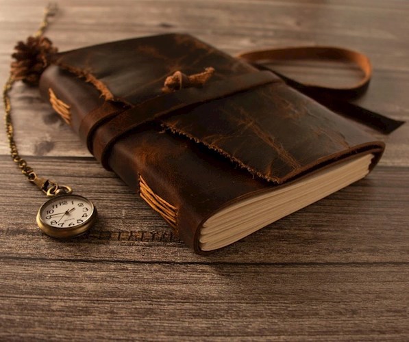 Обложка книги Ещё не время. Л. Джей