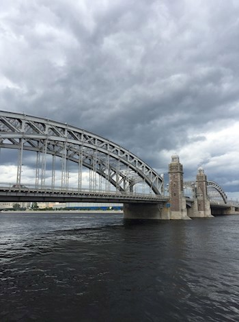 Обложка книги Старый мост